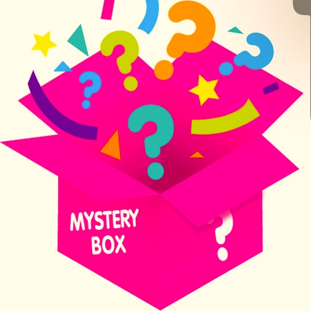 Mystery Bundle 5 Ladies-Small, medium, large or x-large clothing items. NWT/EUC